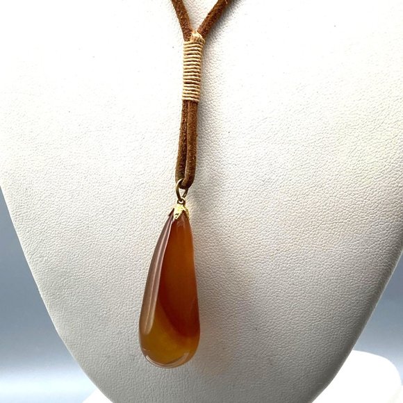 Vintage Carnelian Faceted Teardrop Pendant Necklace, Natural Polished Gemstone - Picture 2 of 5